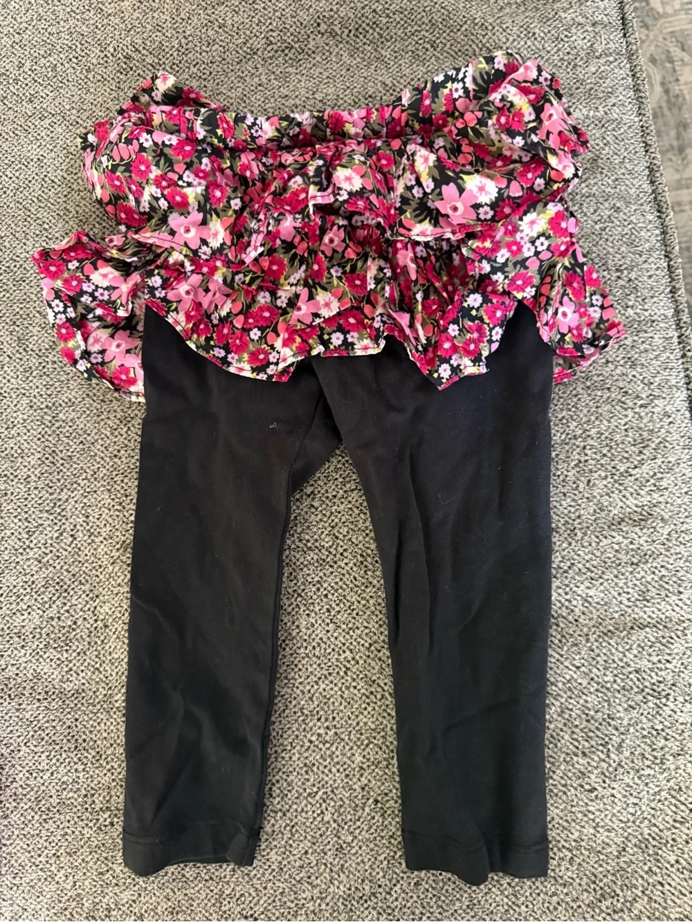 GAP Black Leggings with Pink Floral Ruffle Skirt
